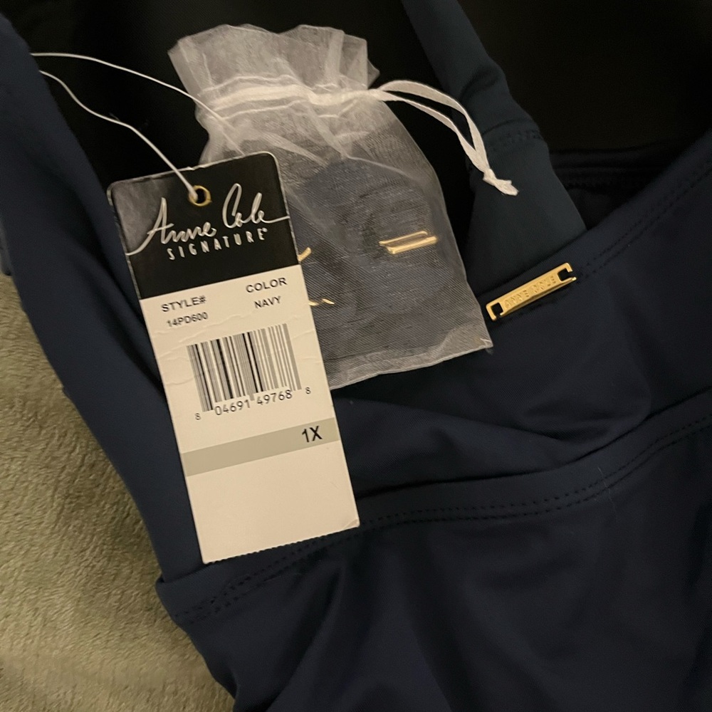 Anne Cole Signature Navy Swimsuit - Picture 5 of 9